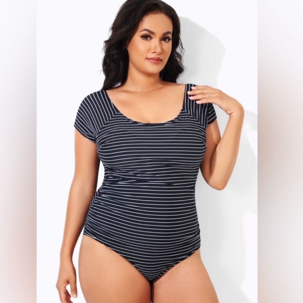 New Meet Curve Black & White Stripe One Piece Swimsuit Women’s Plus Size 4XL